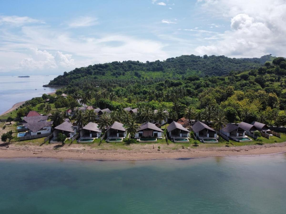 The Club Villas Lombok Sekotong Extérieur photo