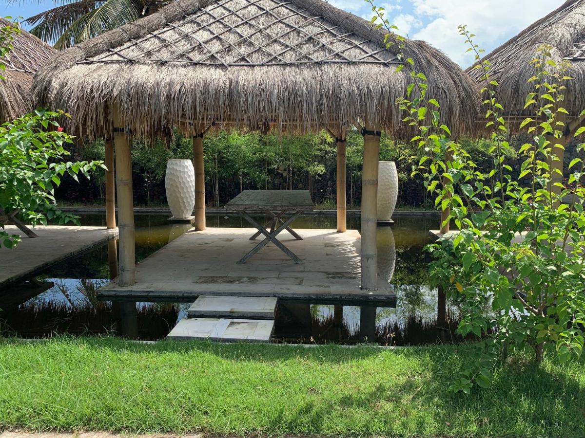 The Club Villas Lombok Sekotong Extérieur photo