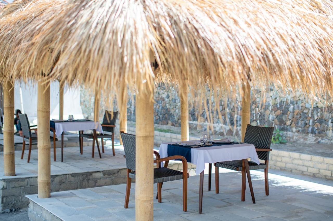 The Club Villas Lombok Sekotong Extérieur photo
