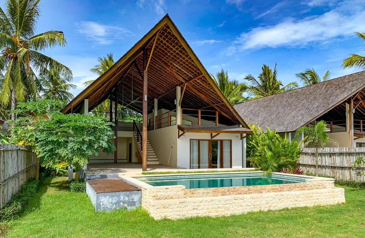 The Club Villas Lombok Sekotong Extérieur photo