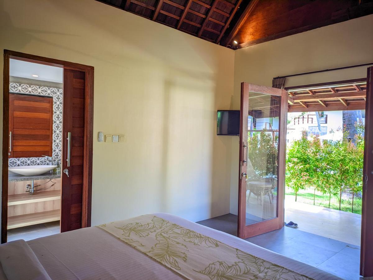 The Club Villas Lombok Sekotong Extérieur photo