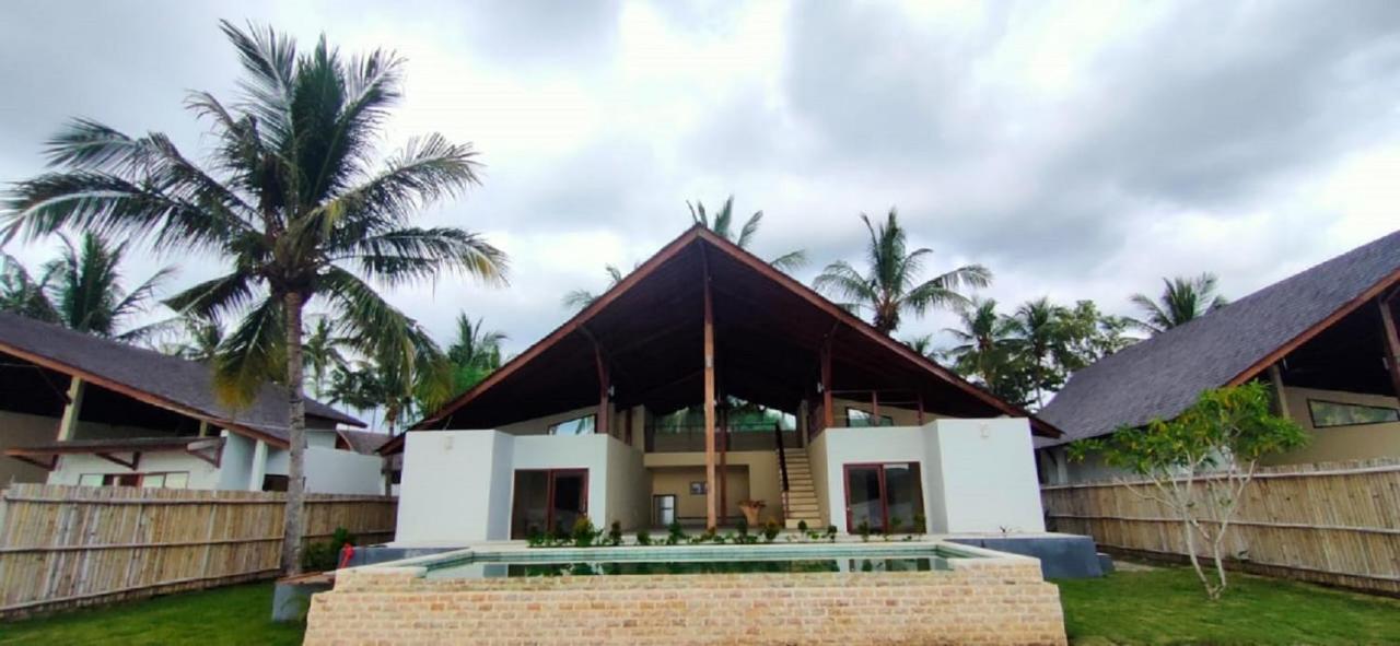 The Club Villas Lombok Sekotong Extérieur photo